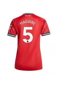 Manchester United Harry Maguire #5 Jalkapallovaatteet Naisten Kotipaita 2025-26 Lyhythihainen